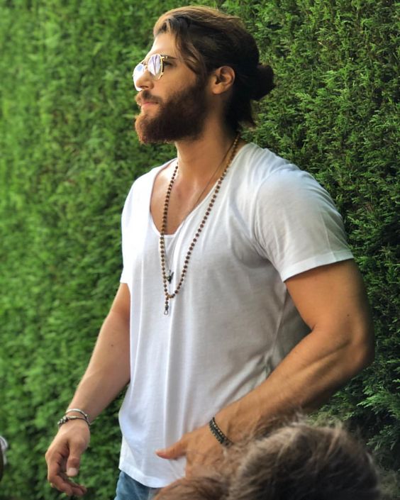 ¿Can Yaman o Kerem Bürsin? Vota al mejor galán turco